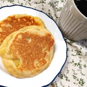 さつまいもとりんご入りホットケーキ☆